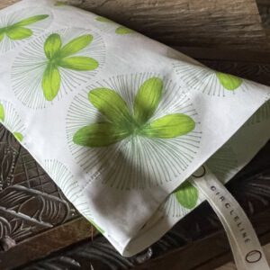 Angel pine pillow & cover